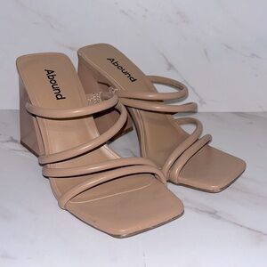 abound austyn nude strappy block heels sz 5